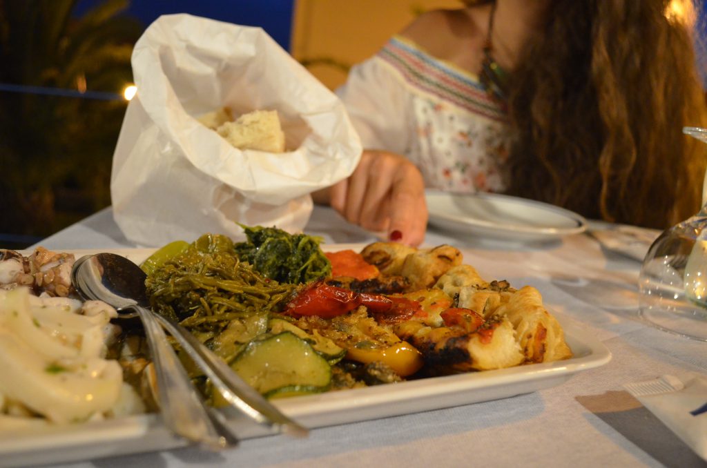 Seafood and vegetable starter · I Viaggi di Liz
