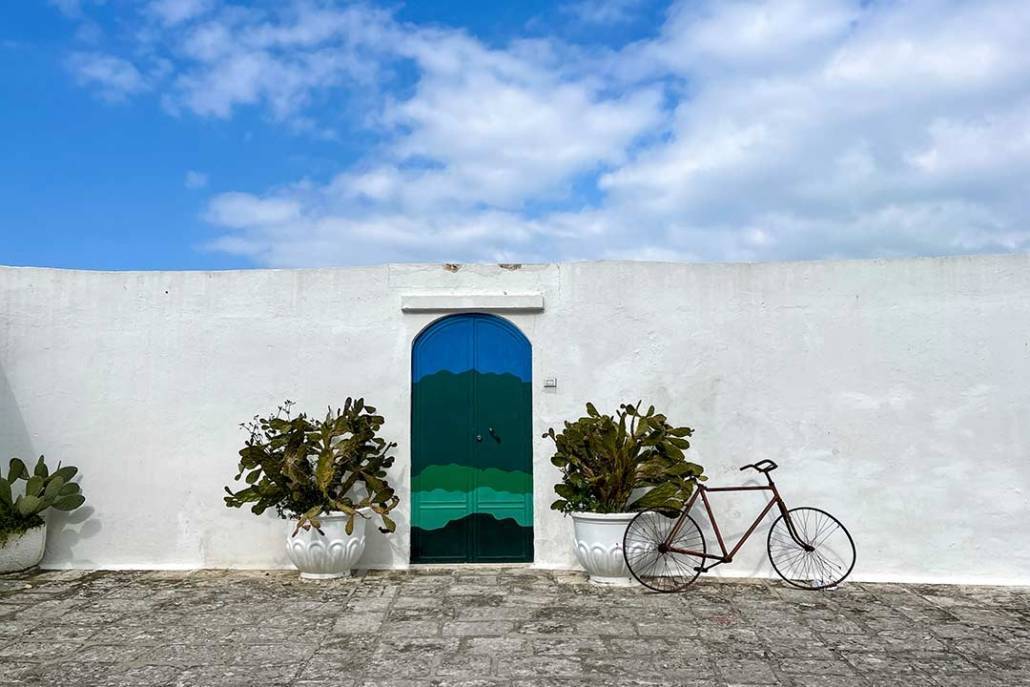 Ostuni · Porta blu