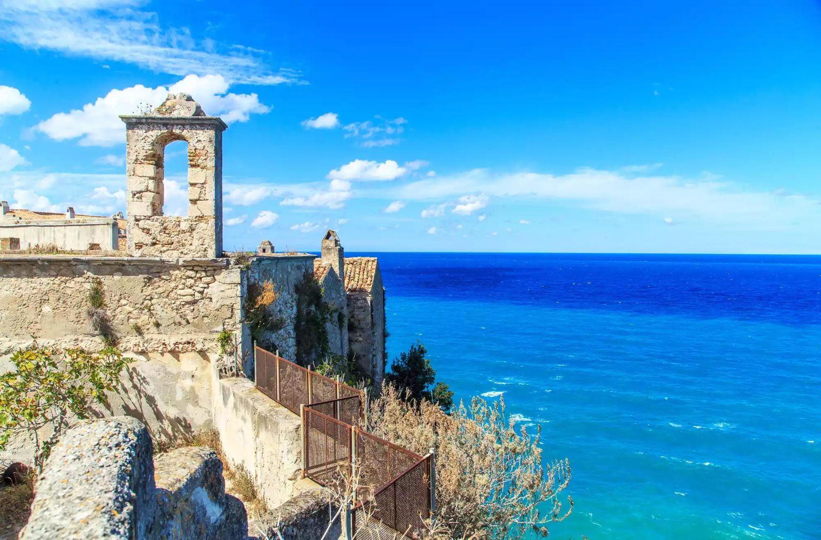 Castello di Peschici · GB Viaggi